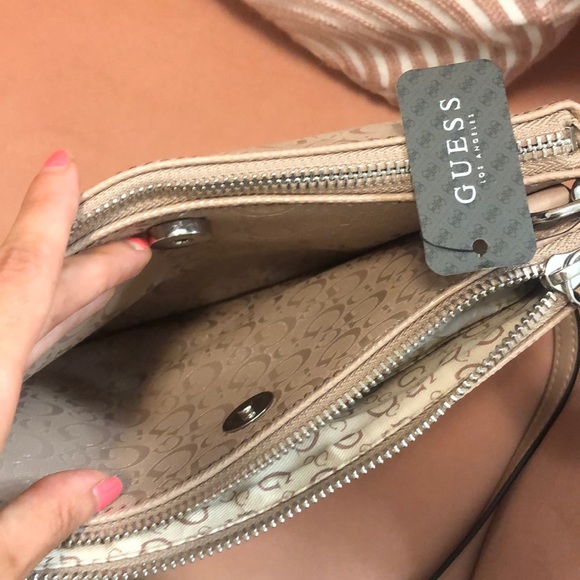 Guess crossbody handbag - Picture 10 of 12